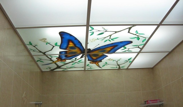 Подвесной потолок для ванной