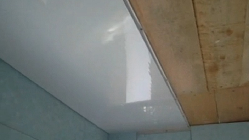 Подвесной потолок из пластика
