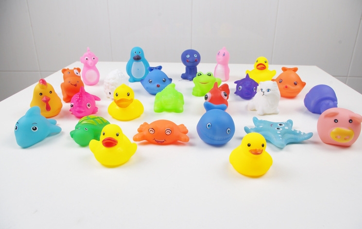 Резиновые игрушки фигурки для купания