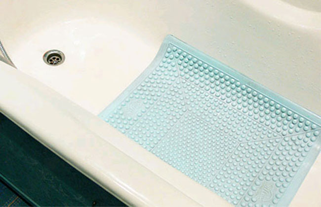 Антискользящий коврик для ванной