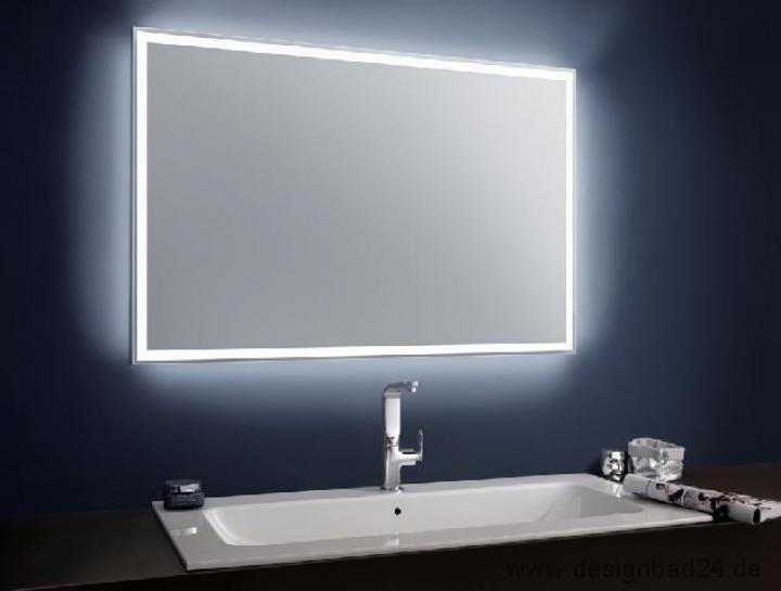 Подсветка зеркала в ванной