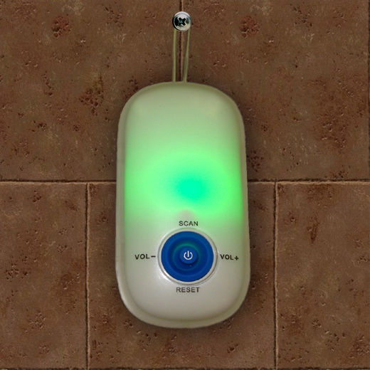 FM радио с подсветкой корпуса для ванной комнаты