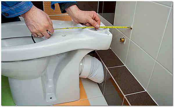 Как построить туалет в частном доме: выбор места, установка канализации, сборка унитаза своими руками